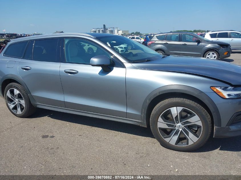 2020 Volvo V60 Cross Country T5 VIN: YV4102WK7L1041276 Lot: 39870882