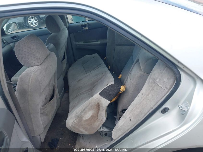 2004 Toyota Camry Le VIN: 4T1BE32K54U894243 Lot: 39870902