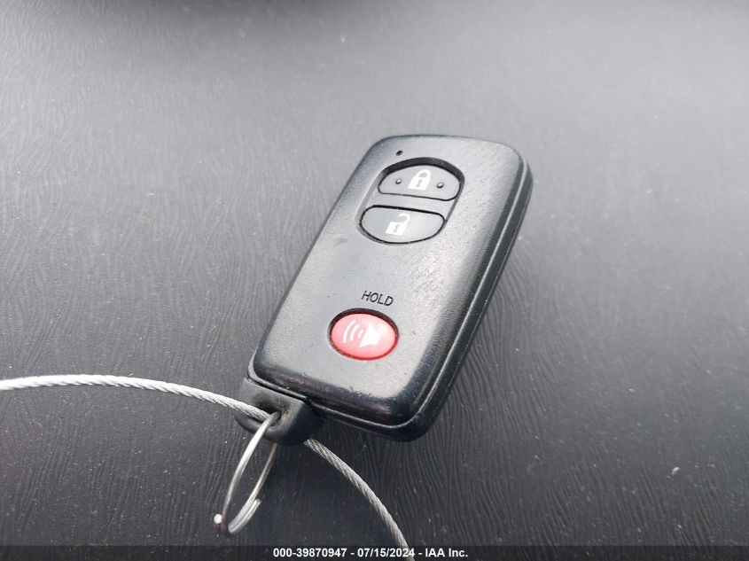 2011 Toyota Prius Two VIN: JTDKN3DUXB0263690 Lot: 39870947