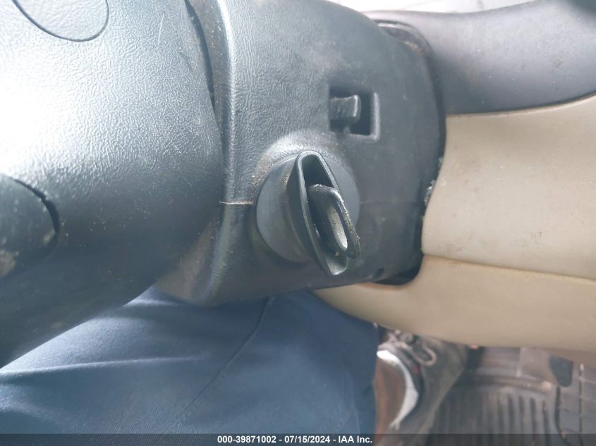 2000 Ford Ranger Xl/Xlt VIN: 1FTYR10C2YPB82702 Lot: 39871002