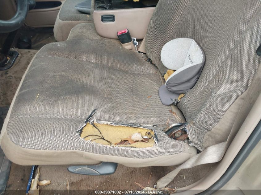 2000 Ford Ranger Xl/Xlt VIN: 1FTYR10C2YPB82702 Lot: 39871002