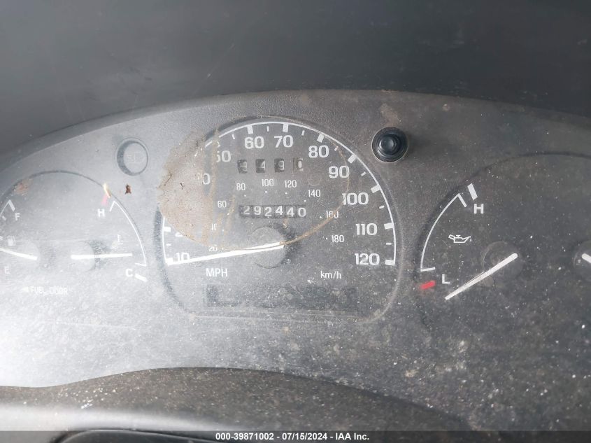 2000 Ford Ranger Xl/Xlt VIN: 1FTYR10C2YPB82702 Lot: 39871002