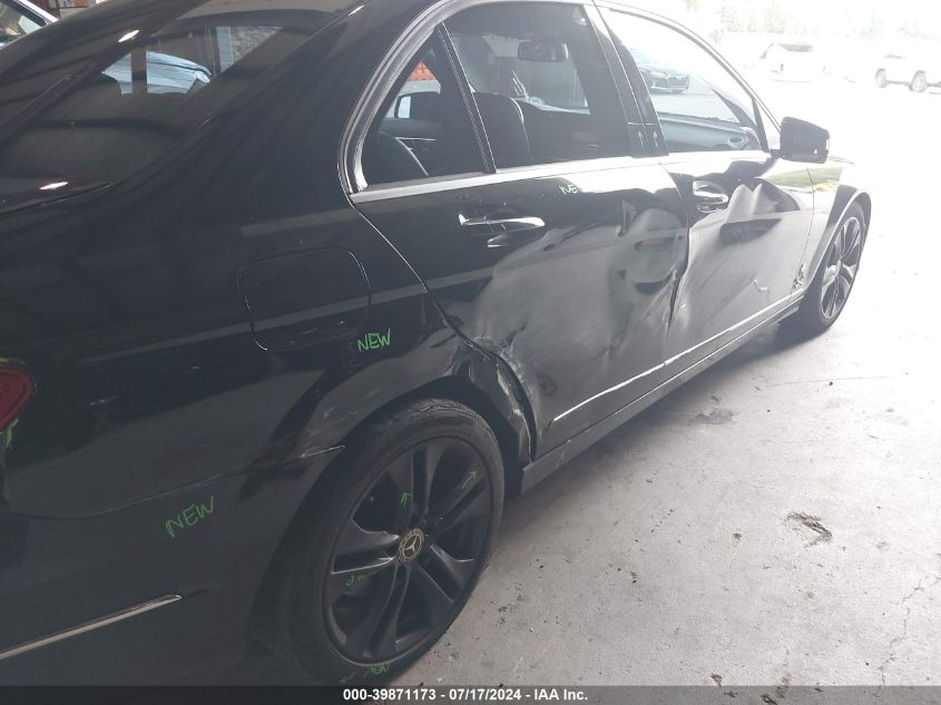 2012 Mercedes-Benz C 300 Luxury 4Matic/Sport 4Matic VIN: WDDGF8BB7CF911430 Lot: 39871173