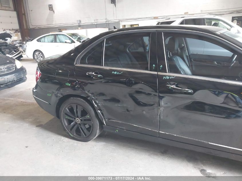 2012 Mercedes-Benz C 300 Luxury 4Matic/Sport 4Matic VIN: WDDGF8BB7CF911430 Lot: 39871173