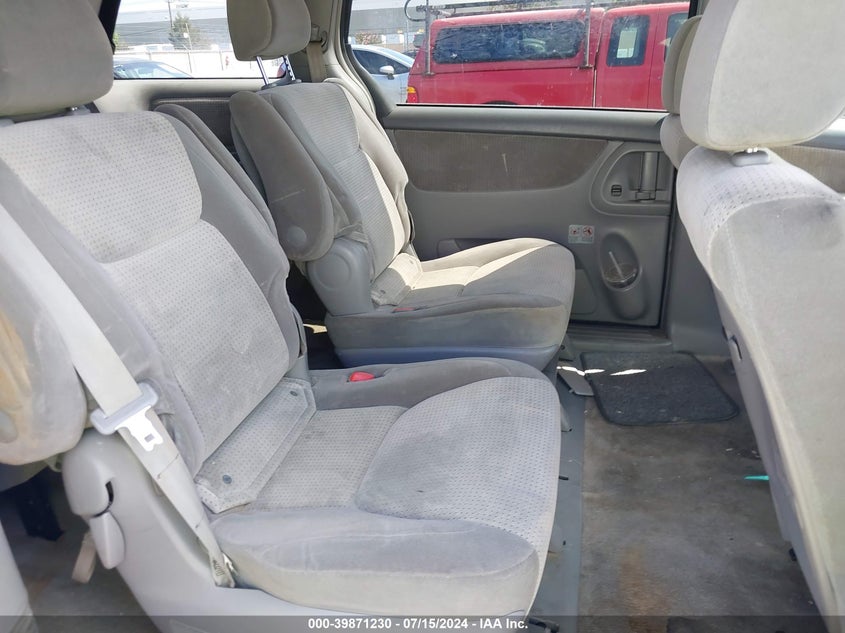 2007 Toyota Sienna Le VIN: 5TDZK23C07S057888 Lot: 39871230