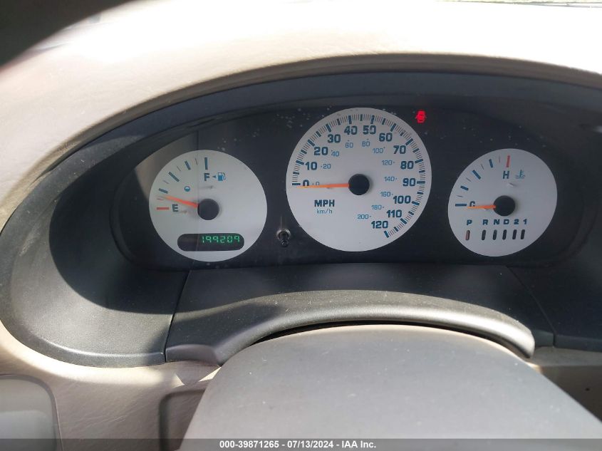 2001 Chrysler Voyager VIN: 1C4GJ25B61B103995 Lot: 39871265