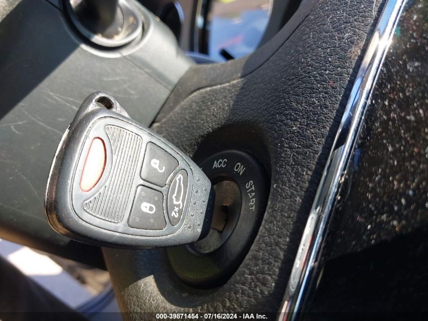 2011 Chrysler 200 Touring VIN: 1C3BC1FG9BN520153 Lot: 39871454