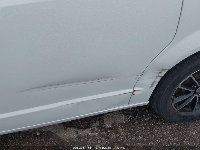 2018 Dodge Grand Caravan Gt VIN: 2C4RDGEG0JR201432 Lot: 39871741