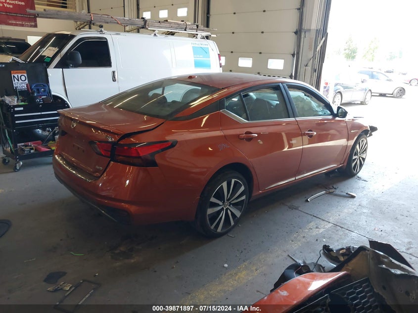 VIN 1N4BL4CWXLC255237 2020 NISSAN ALTIMA SR INTELLIGENT AWD