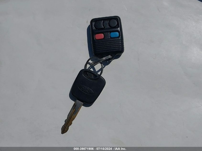 2002 Ford Mustang Gt VIN: 1FAFP42X12F190887 Lot: 39871906