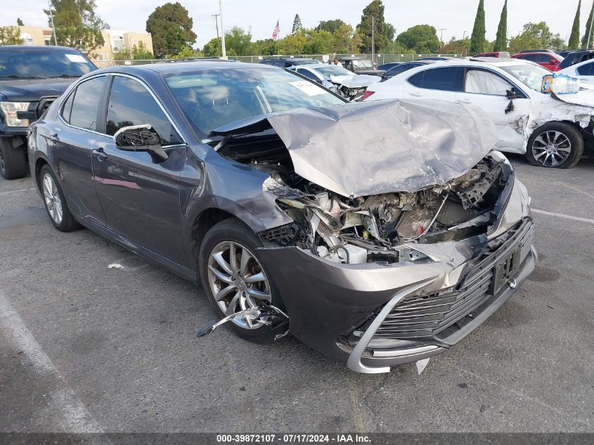 4T1C11AK4MU435369 2021 TOYOTA CAMRY - Image 1