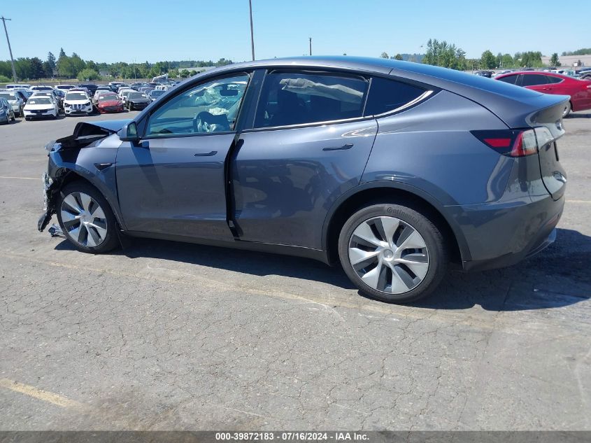 2023 Tesla Model Y Awd/Long Range Dual Motor All-Wheel Drive VIN: 7SAYGDEE9PF685365 Lot: 39872183