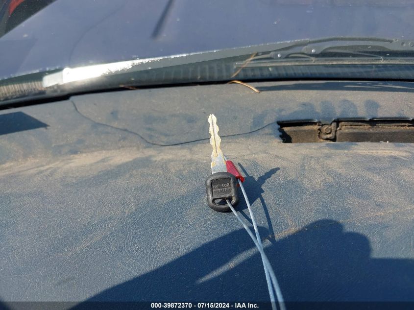 1996 GMC Sierra K1500 VIN: 2GTEK19R0T1503835 Lot: 39872370