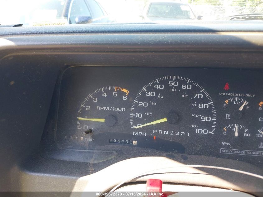 1996 GMC Sierra K1500 VIN: 2GTEK19R0T1503835 Lot: 39872370