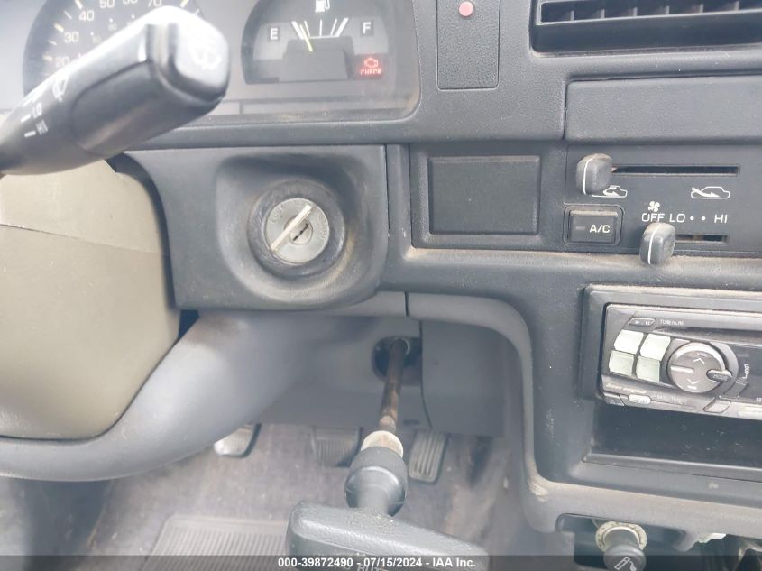 1992 Toyota Pickup 1/2 Ton Short Whlbase Stb VIN: 4TARN81A6NZ019732 Lot: 39871987