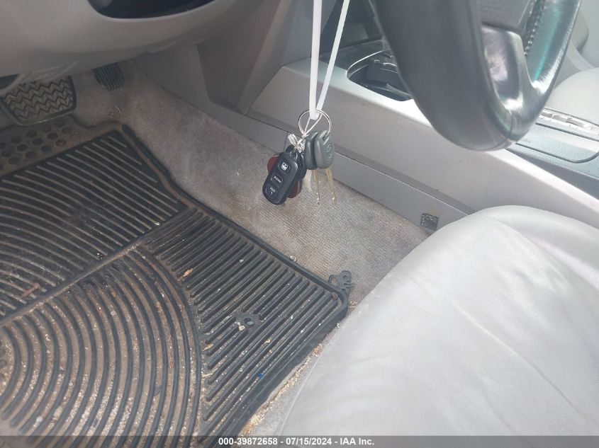 2005 Toyota 4Runner Limited V8 VIN: JTEBT17R358020581 Lot: 39872658