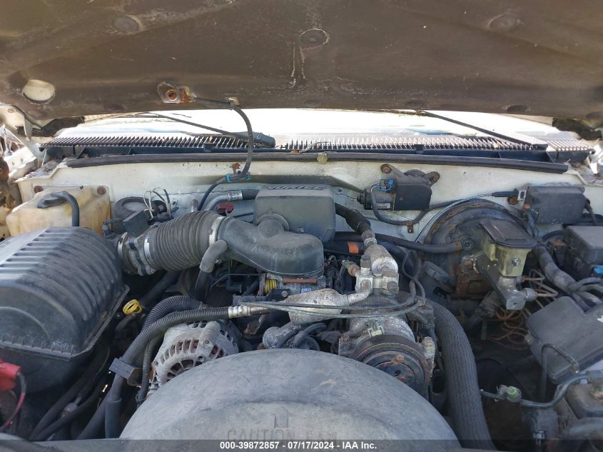 1999 GMC Suburban K1500 VIN: 1GKFK16R0XJ802492 Lot: 39872857