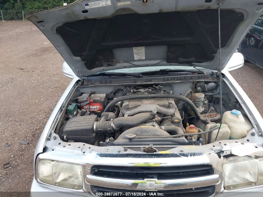 2001 Chevrolet Tracker Hard Top Lt VIN: 2CNBJ634416934772 Lot: 39872877