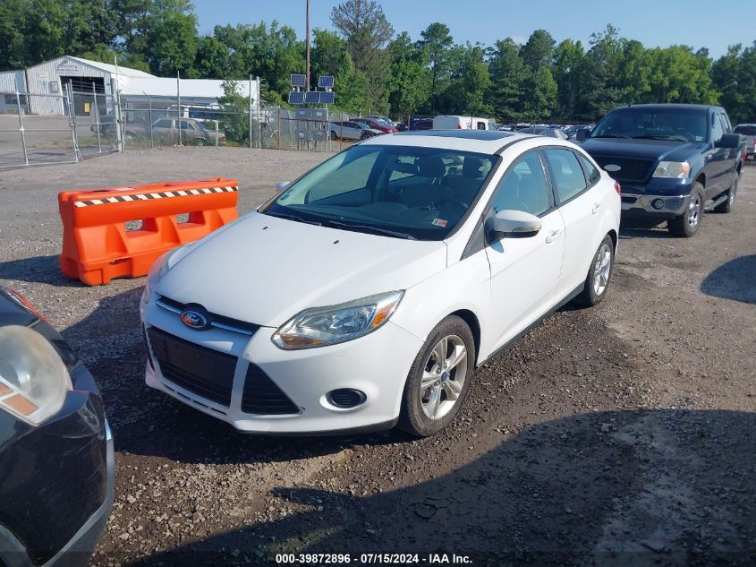 1FADP3F2XEL215792 2014 Ford Focus Se