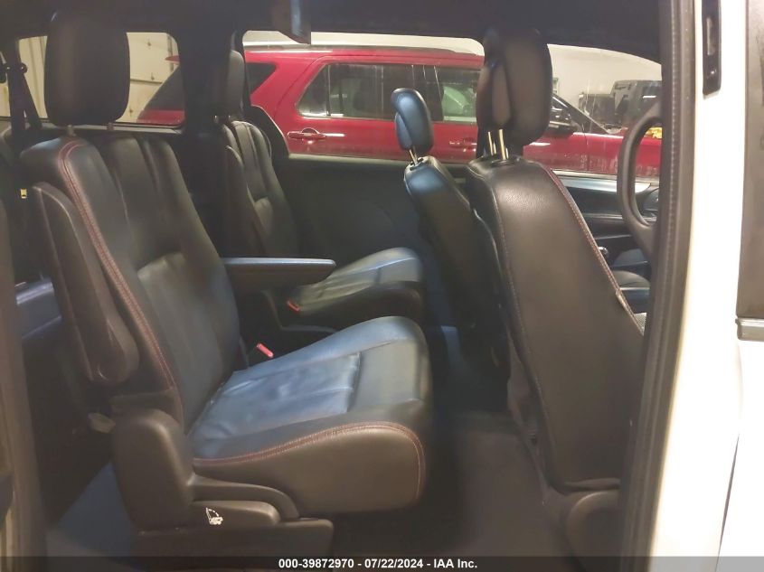 2016 Dodge Grand Caravan R/T VIN: 2C4RDGEG8GR312318 Lot: 39872970