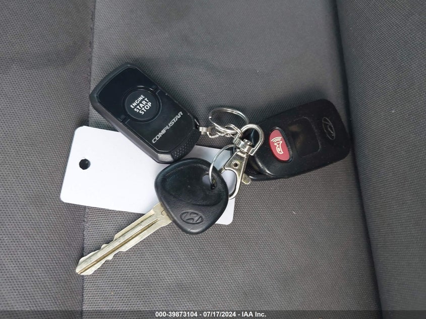 2013 Hyundai Elantra Gls/Limited VIN: 5NPDH4AE5DH202143 Lot: 39873104