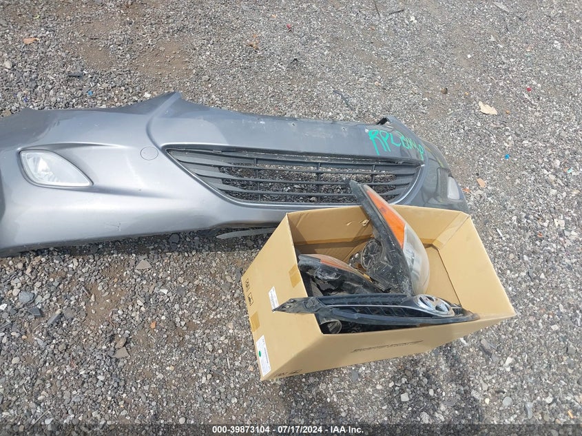 2013 Hyundai Elantra Gls/Limited VIN: 5NPDH4AE5DH202143 Lot: 39873104