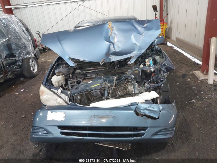 2004 Toyota Camry Le VIN: 4T1BE32K84U888551 Lot: 39873161