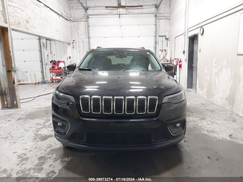 2019 Jeep Cherokee Latitude Plus 4X4 VIN: 1C4PJMLB4KD194706 Lot: 39873274