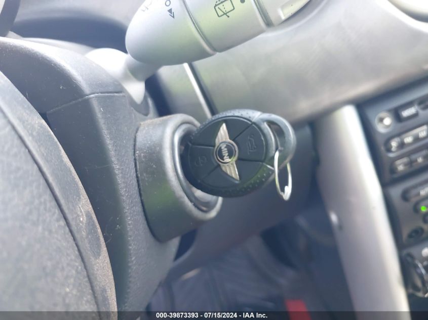 2005 Mini Cooper S VIN: WMWRE33455TG95736 Lot: 39873393