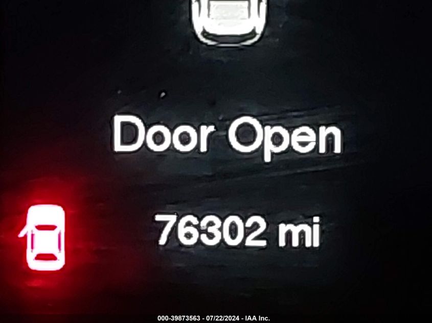 2016 Jeep Cherokee Latitude VIN: 1C4PJMCB4GW214691 Lot: 39873563