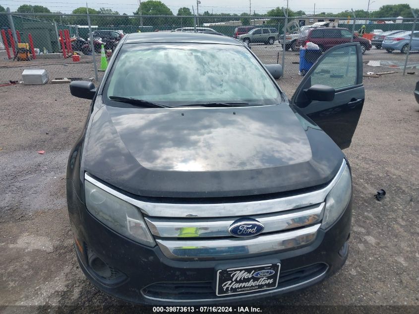 2011 Ford Fusion S VIN: 3FAHP0GA9BR329172 Lot: 39873613