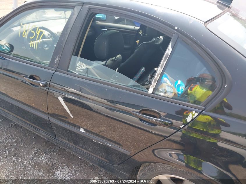 2004 BMW 325Xi VIN: WBAEU33454PR07816 Lot: 39873769