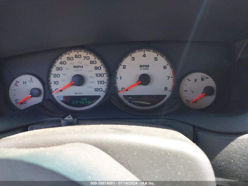 2004 Dodge Neon Sxt VIN: 1B3ES56C74D617135 Lot: 39874081