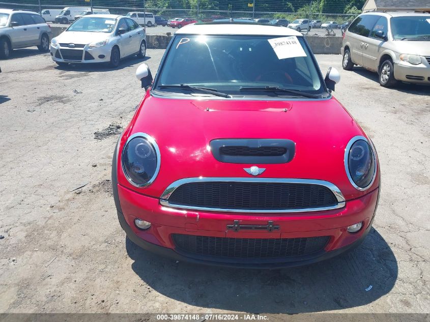 2010 Mini Cooper S VIN: WMWMF7C59ATZ70068 Lot: 39874148