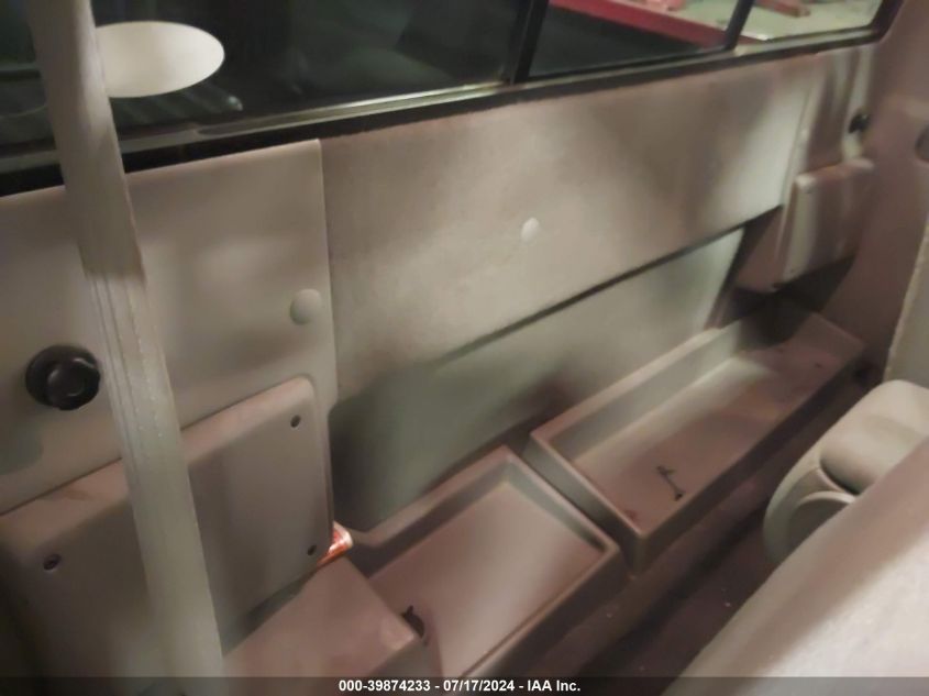 1999 Ford Ranger Xl/Xlt VIN: 1FTYR10V2XUA19372 Lot: 39874233