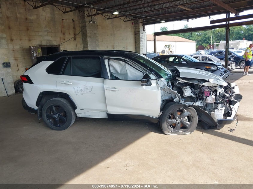 2020 TOYOTA RAV4 HYBRID XSE - JTMEWRFV8LJ040806