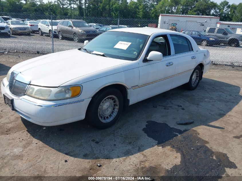 1998 Lincoln Town Car Executive VIN: 1LNFM81W3WY727414 Lot: 39875194