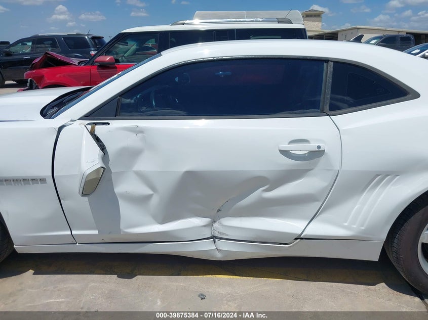 2015 Chevrolet Camaro 2Lt VIN: 2G1FF1E36F9239268 Lot: 39875384