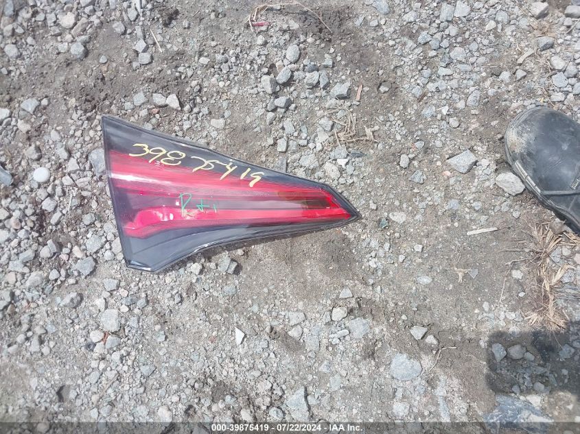 2018 Toyota Rav4 Le VIN: 2T3ZFREV6JW516780 Lot: 39875419