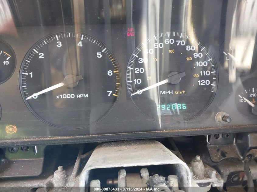 2004 Jeep Grand Cherokee Laredo VIN: 1J4GX48S94C205418 Lot: 39875433