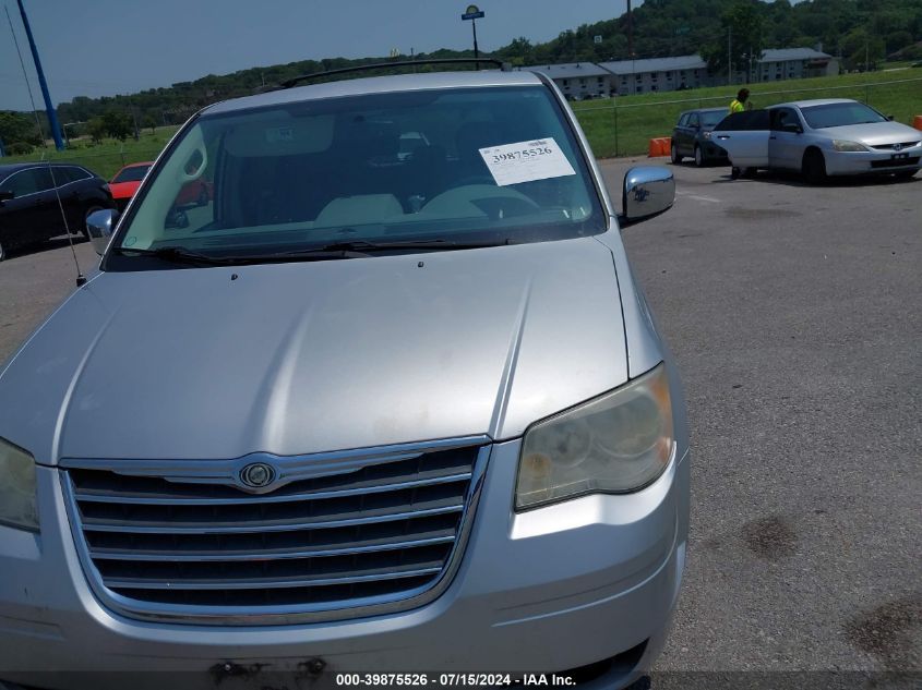 2010 Chrysler Town & Country Touring VIN: 2A4RR5DX1AR136169 Lot: 39875526