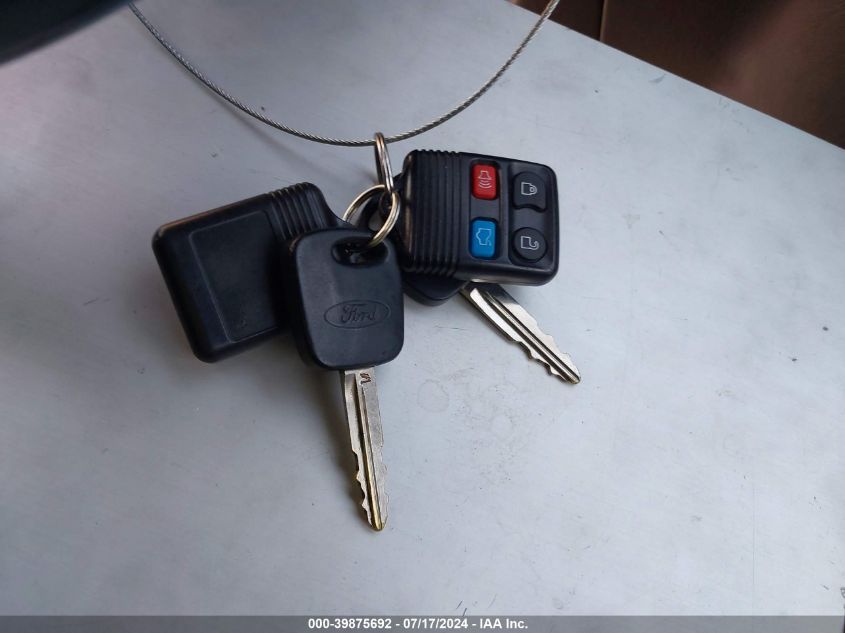 2002 Ford Escape Xlt VIN: 1FMYU04182KD99804 Lot: 39875692