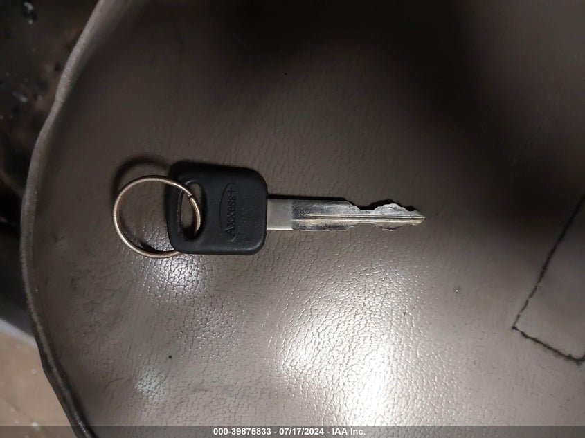 1999 Ford F-250 Lariat/Xl/Xlt VIN: 1FTNF21F3XEB55514 Lot: 39875833