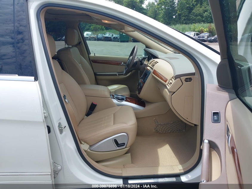2009 Mercedes-Benz R 350 4Matic VIN: 4JGCB65EX9A089240 Lot: 39875896