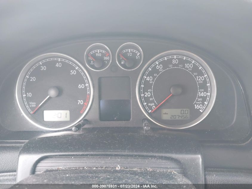 2004 Volkswagen Passat Gl VIN: WVWND63B94E002736 Lot: 39875931