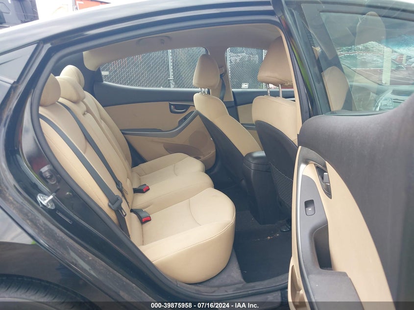 2012 Hyundai Elantra Gls VIN: 5NPDH4AE4CH102517 Lot: 39875958