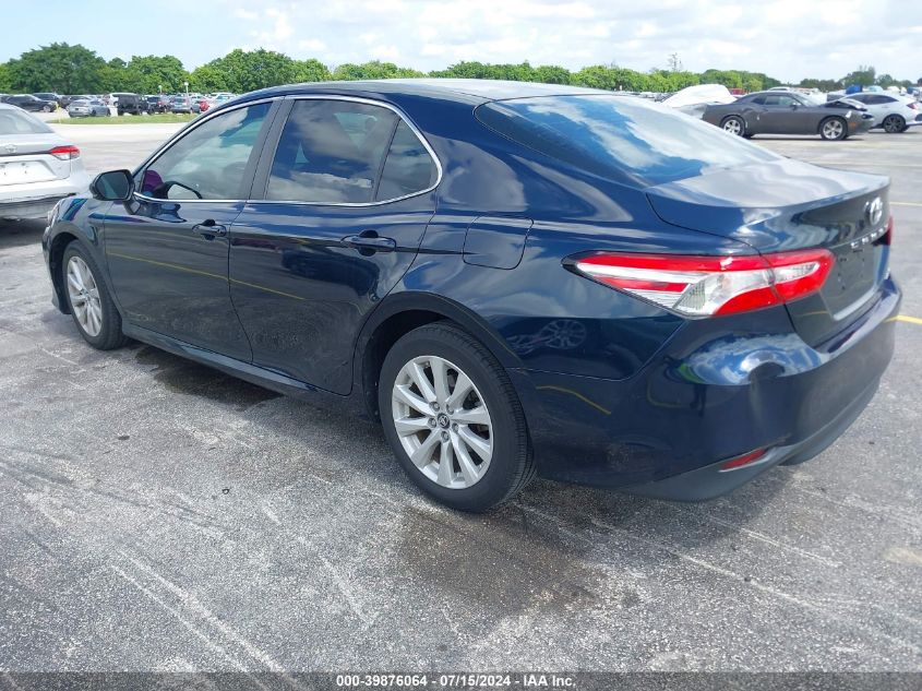 4T1B11HK5JU636422 | 2018 TOYOTA CAMRY