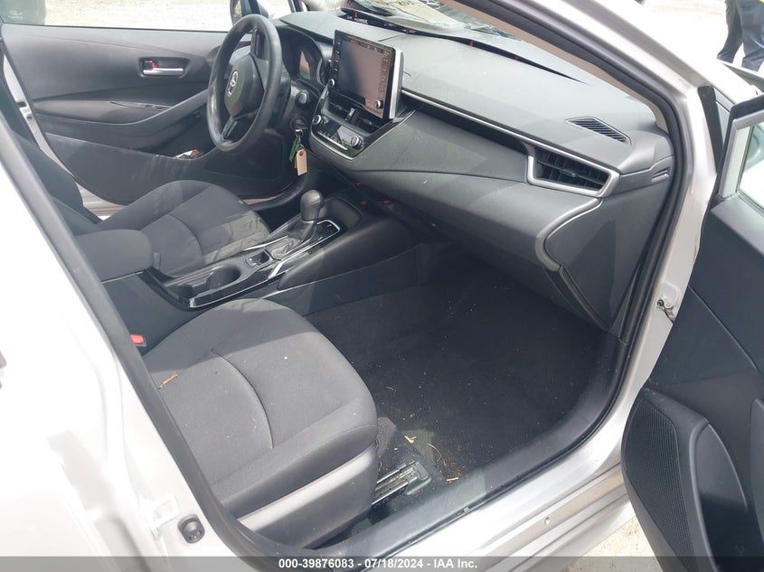 VIN 5YFEPMAE2MP169208 2021 TOYOTA COROLLA LE