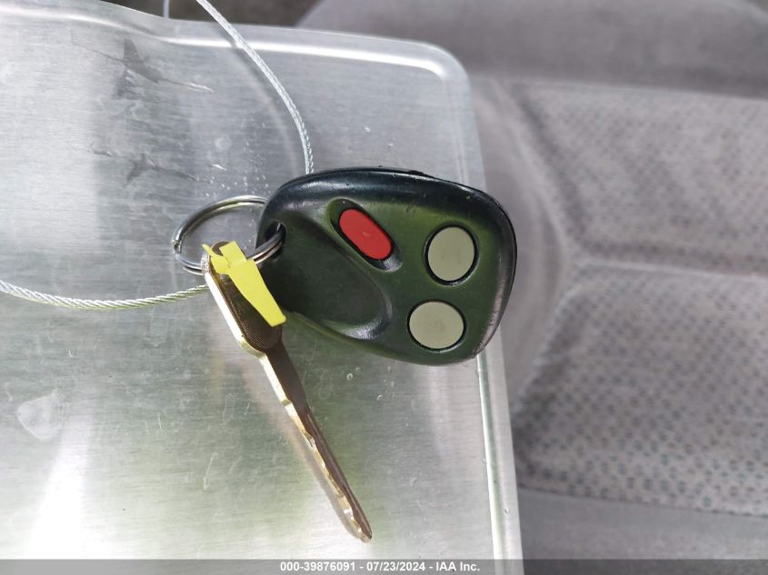 2005 Chevrolet Suburban 1500 Ls VIN: 3GNEC16Z05G227515 Lot: 39876091