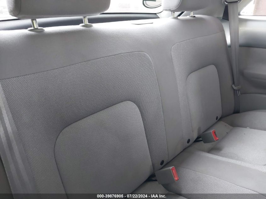 2004 Volkswagen New Beetle Gls 2.0L VIN: 3VWCK31C94M410300 Lot: 39876905